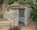 Normaund: Au Creux du Vis, Sainte Mathie, Jèrri, 25 dé Juilet 2010 English: At the Devil's Hole, Saint Mary, Jersey, 25 July 2010