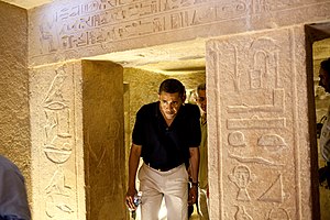 Barack Obama with lookalike Egyptian hieroglyphic.jpg