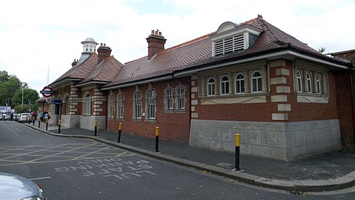 Barkingside tube station 01, July 2013