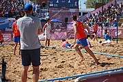 Deutsch: Beachhandball bei den Olympischen Jugendspielen 2018 in Buenos Aires; Tag 7, 13. Oktober 2018; Jungen, Halbfinale – Spanien-Kroatien 2:1 English: Beach handball at the 2018 Summer Youth Olympics in Buenos Aires at 13 October 2018 – Boys Semifinal – Spain-Croatia 2:1 Español: Handball de playa en los Juegos Olimpicos de la Juventud Buenos Aires 2018 en 13 de octubre de 2018 – Semifinales de chicos - España-Croacia 2:1