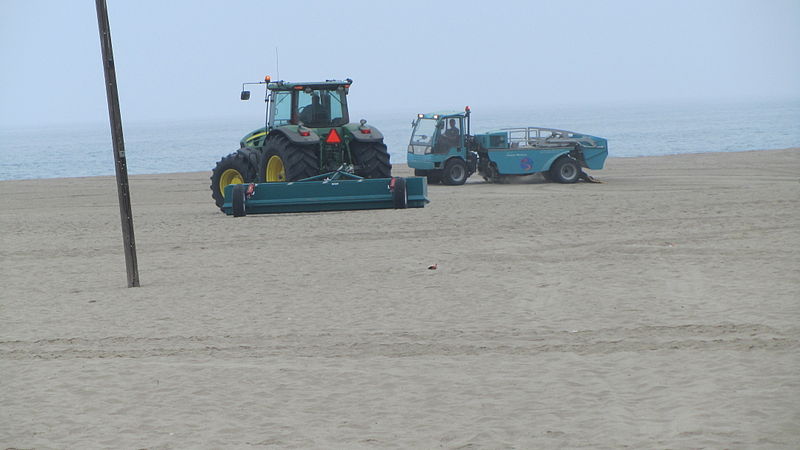 File:Beach raking machines.jpg