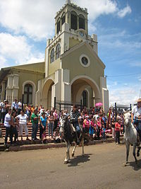Blessing of cars, horses, and vehicles in front of the church of San Pedro de Santa Barbara de Heredia, Costa Rica Bendicion de Carros (8).JPG