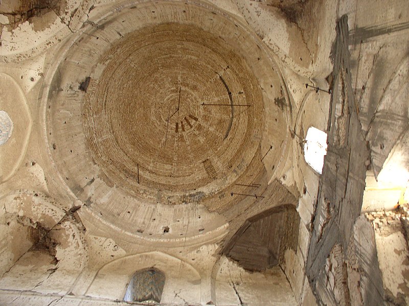 File:Bibi-khanym dome.JPG