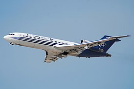 Boeing 727 аналогичной модели в похожей раскраске