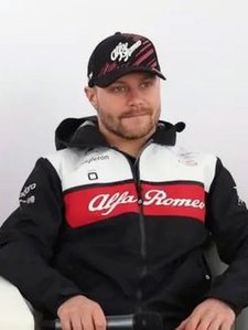 Valtteri Bottas na GP Bahrajnu (2022)