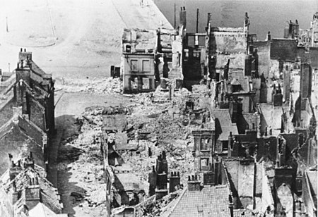 Tập_tin:Bundesarchiv_Bild_146-1971-042-08,_Calais,_zerstörtes_Hafenviertel.jpg