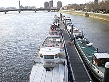 Cadogan Pier (drijvend) - geograph.org.uk - 1570950.jpg