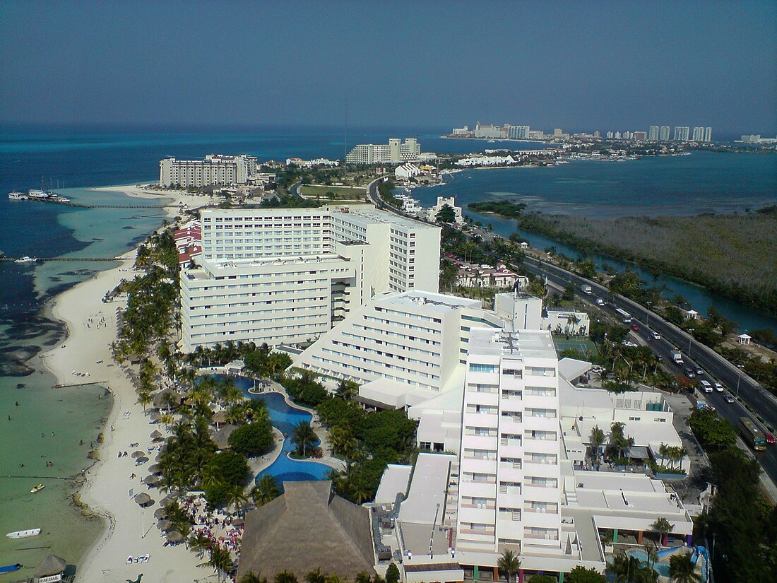 File:Cancun001.JPG