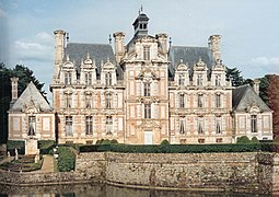 Castillo de Beaumesnil en Normandía, propiedad de los duques de Montmorency-Laval