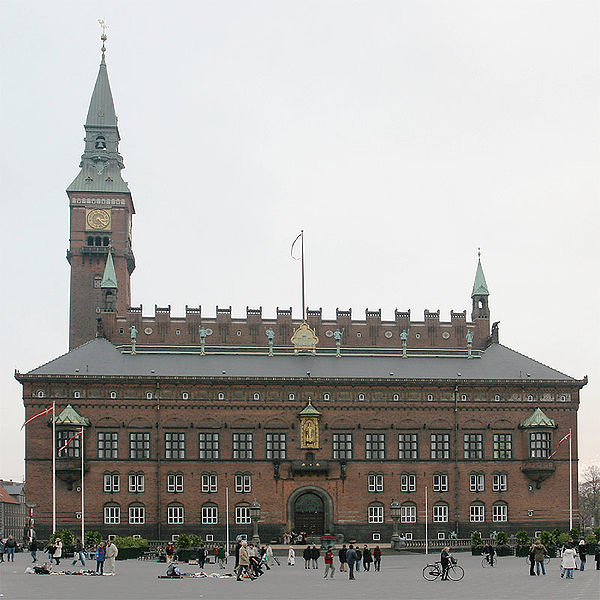 File:CopenhagenCityHallFront.jpg