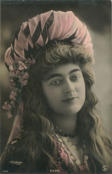 File:DUBEL, Yvonne SIP. 1352. Photo Reutlinger.jpg