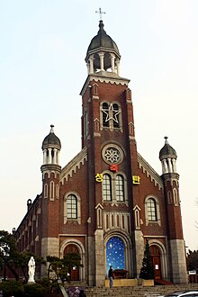 File:Dapdong_cathedral_3.JPG