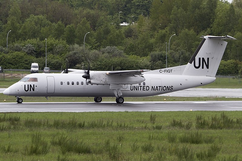 File:De Havilland Canada DHC-8-314B Voyageur Airways C-FIQT, LUX Luxembourg (Findel), Luxembourg PP1368620592.jpg