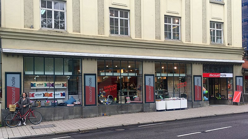 File:Discounthalle Wilhelmstr 12 Tübingen.jpg