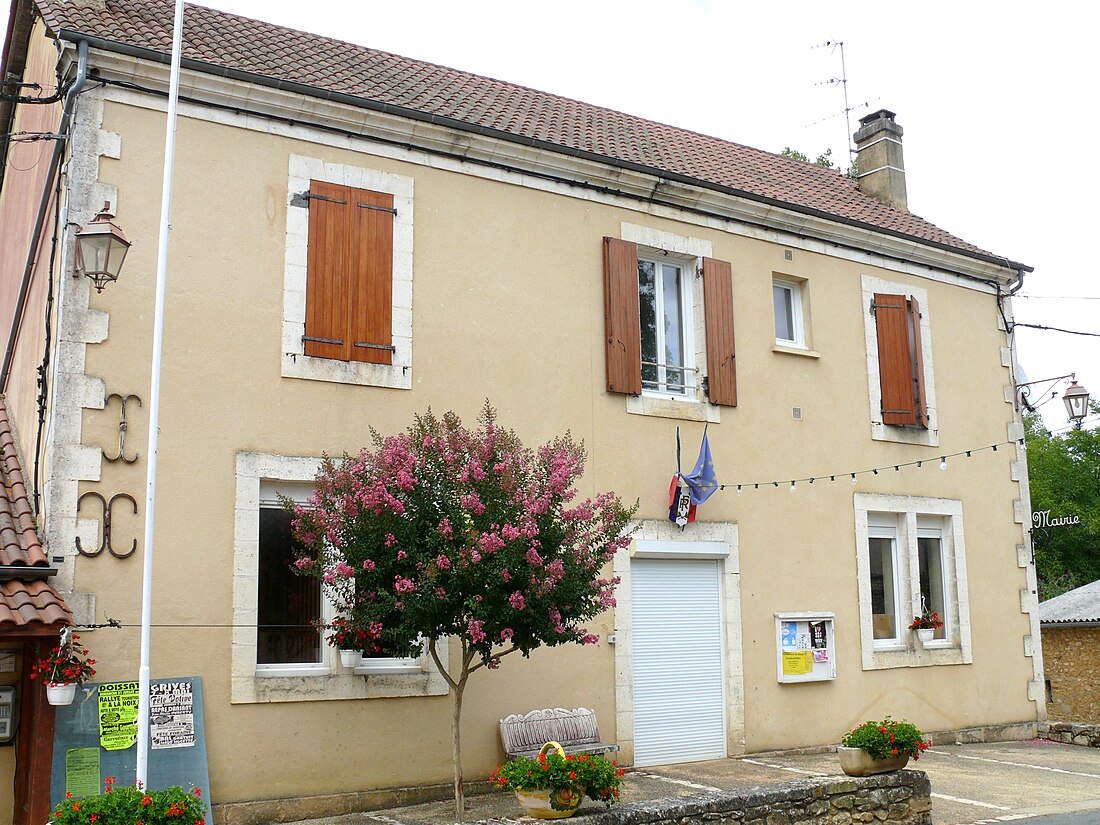 File:Doissat - Mairie -478.jpg