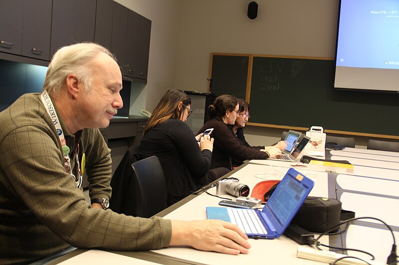 File:Edit-a-Thon at the United States Holocaust Memorial Museum 6182.jpg