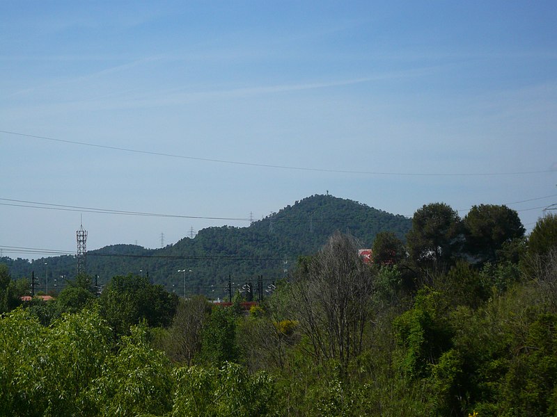 File:El Puig Madrona des de Rubí P1510079.jpg