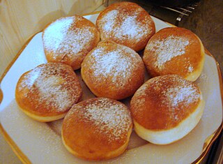 <span class="mw-page-title-main">Fánk</span> Hungarian doughnut