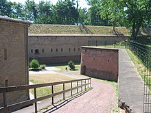 Festung Germersheim, einer der Zugänge zur Fronte Beckers (2005)