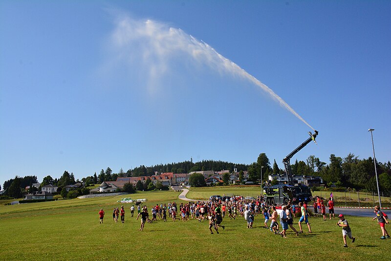 File:Feuerwehr-Jugendcamp 2017 - Tag 1 (35681418960).jpg