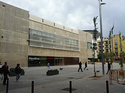 Cómo llegar a Filmoteca De Catalunya en transporte público - Sobre el lugar