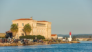 Fishing at former biological station, Sète.jpg