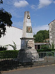 War memorial di Le Foye-Monjault