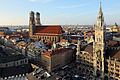 Neues Rathaus und Frauenkirche in München