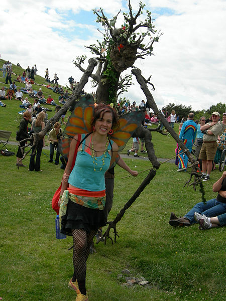 File:Fremont Solstice Parade 2007 - Ent and fairy at Gasworks 02.jpg