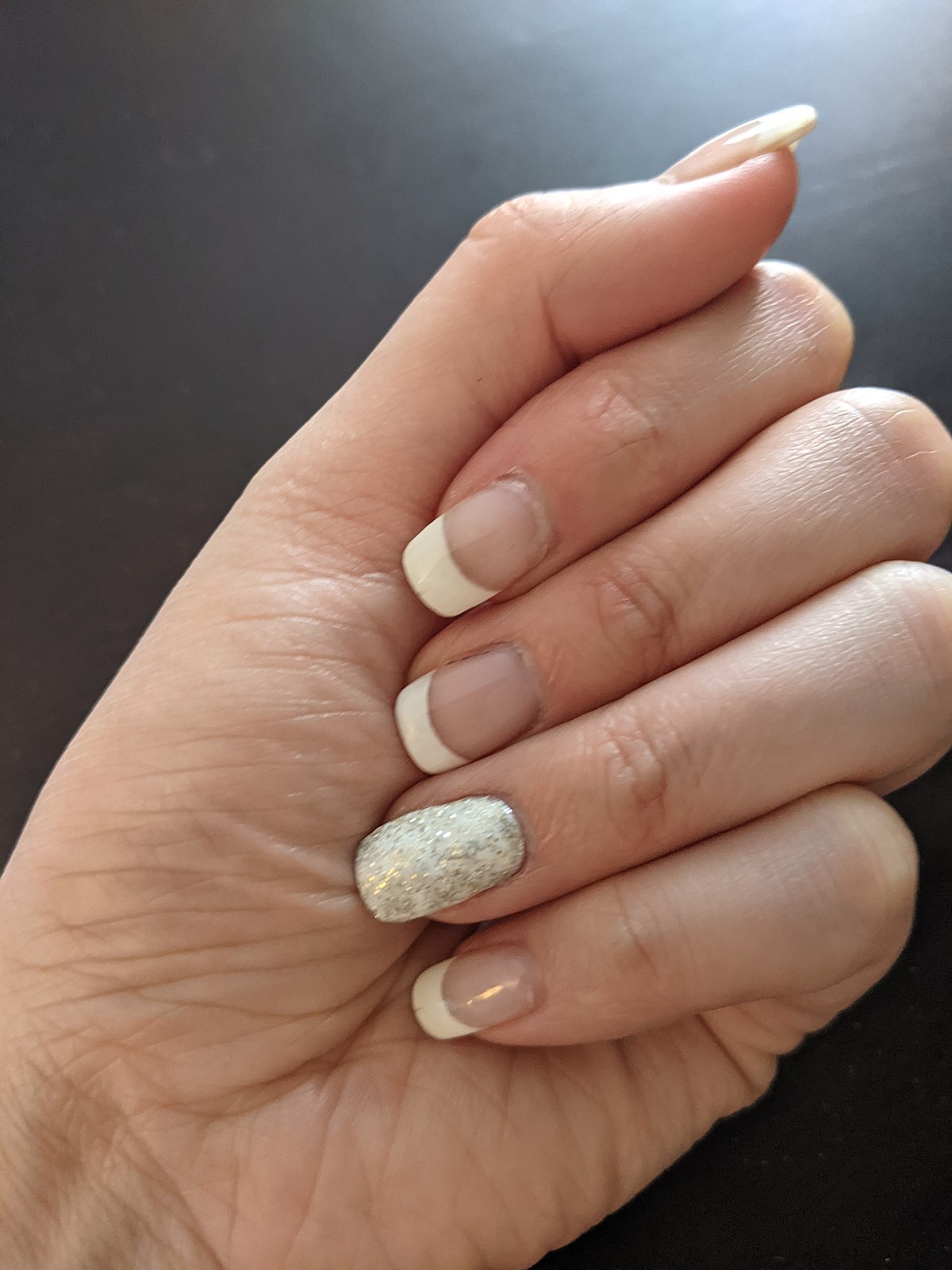 french manicure with glitter tips