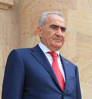 <span class="mw-page-title-main">Galust Sahakyan</span> Armenian politician (1949–2022)