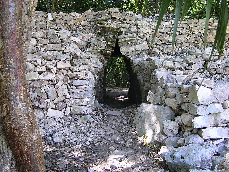 File:Gateway through South Wall - panoramio.jpg