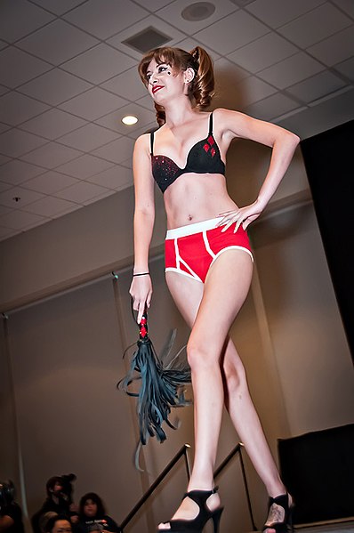 File:Geek Fashion Show 2013 - Nerds With Vaginas - Stephanie Trujillo (8844814293).jpg