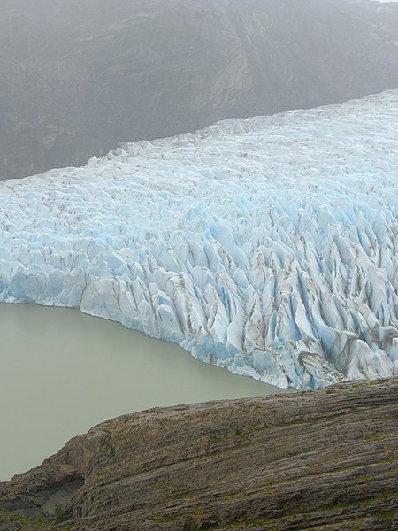 File:Glaciar Grey in Torres del Paine (3281103671).jpg