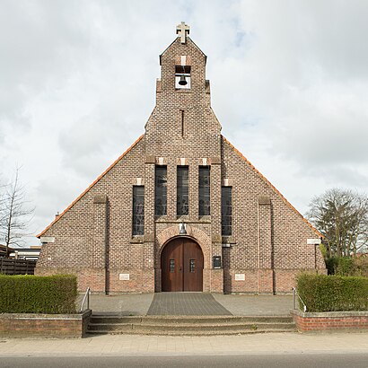 Hoe gaan naar Heilig Hart-Kerk Kolegem met het openbaar vervoer - Over de plek