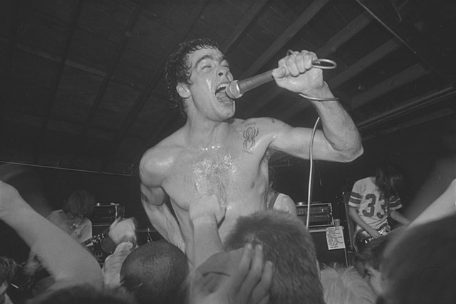 Henry Rollins performing in 1983