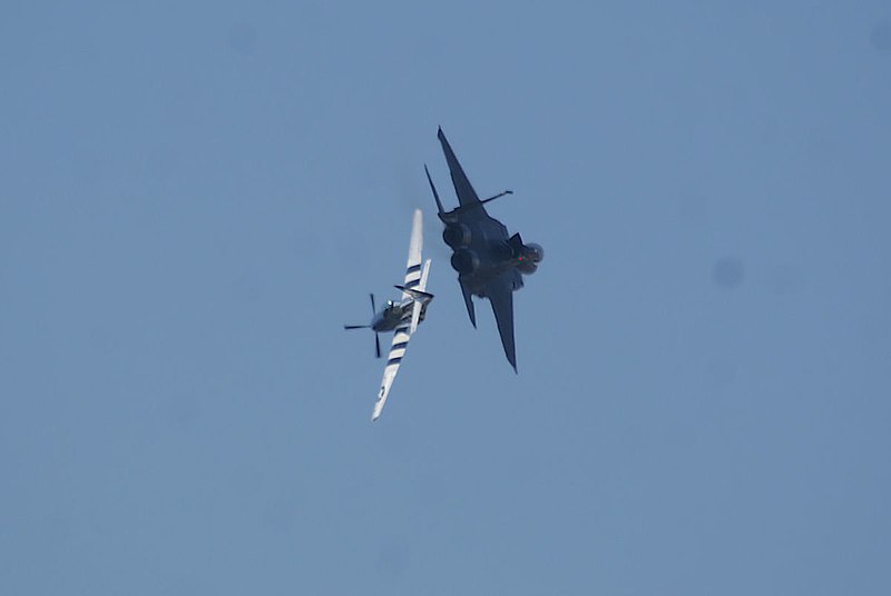 File:Heritage Flight 3rd Pass 12 MacDill AirFest 5Oct2011 (14513218907).jpg