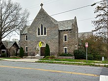 Greensboro shahridagi Muqaddas Uch Birlik episkop cherkovi, Shimoliy Karolina.jpg