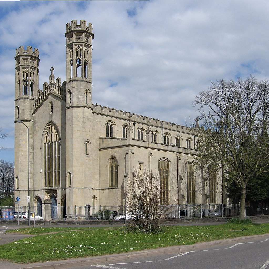 Small picture of Trinity Centre courtesy of Wikimedia Commons contributors