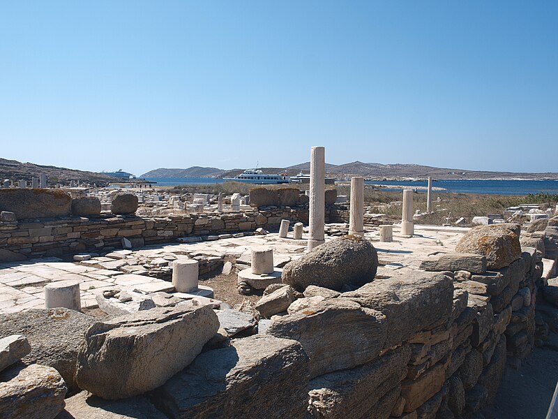 File:Houses on Delos (L) (5183085200).jpg