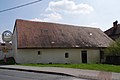 Čeština: Usedlost čp. 25, Hrádek 25, naproti škole, Hrádek (okres Klatovy). This is a photo of a cultural monument of the Czech Republic, number: 27902/4-2964. Památkový katalog  · MIS  · hledat obrázky  · hledat seznamy  · Wikidata