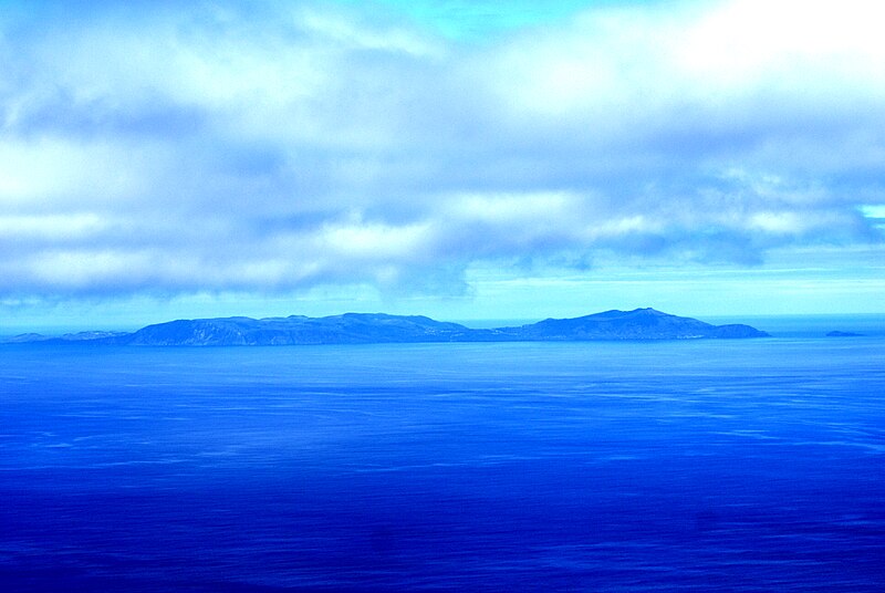 File:Ilha Graciosa vista do Toledo, Velas, ilha de São Jorge, Açores.JPG