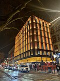 Thumbnail for File:Ilona Rose House, Charing Cross Road, January 2022 02.jpg