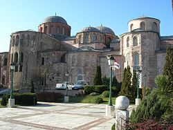 ヨハネス2世が建立したパントクラトル修道院付属聖堂（現在のゼイレク・モスク（英語版）またはゼイレク・ジャミィ）