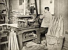 Rifle stock production. Zaandam, Netherlands, 1912. In de geweermakerij de bewerking van de geweerkolven.jpg