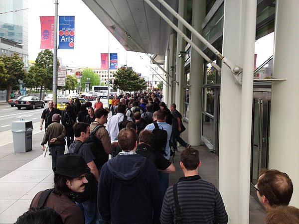 Attendees wait to enter Moscone West to watch the 2009 keynote address.