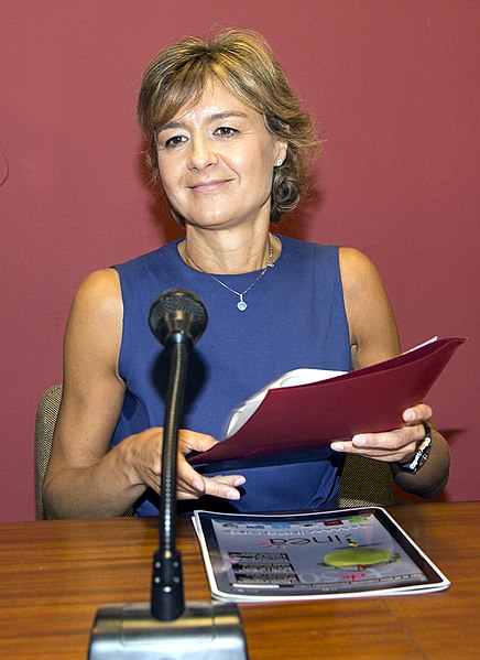 File:Isabel García Tejerina (2014).jpg