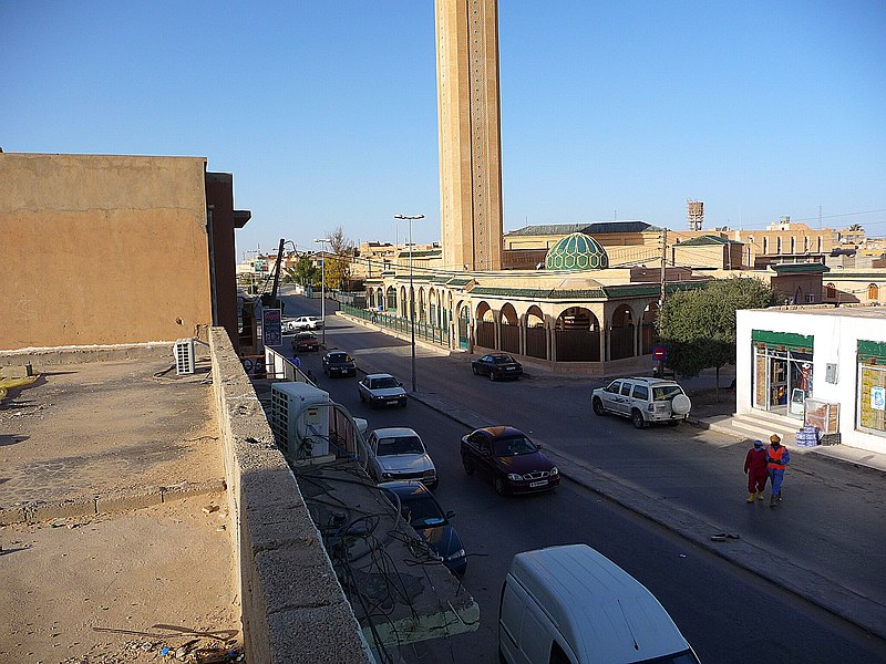 File:Jadu,downtown1 - panoramio.jpg