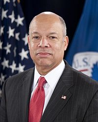 Jeh Johnson official DHS portrait.jpg