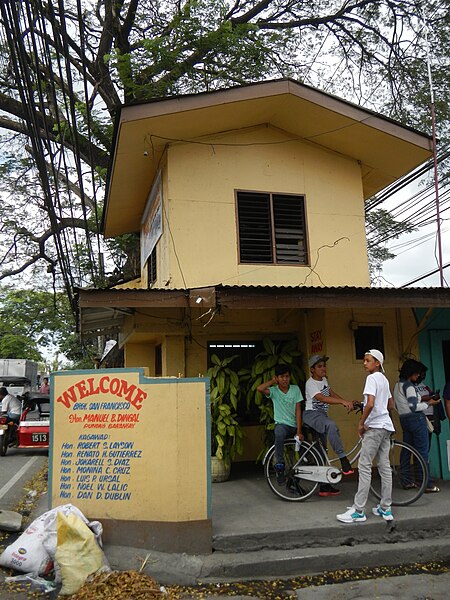 File:JfSantoFranciscoMabalacatChapel10fvf.JPG